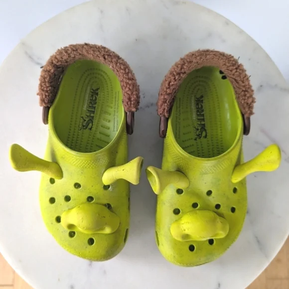 Crocs X Shrek Kids Green Classic Clogs Shoes - Picture 4 of 15